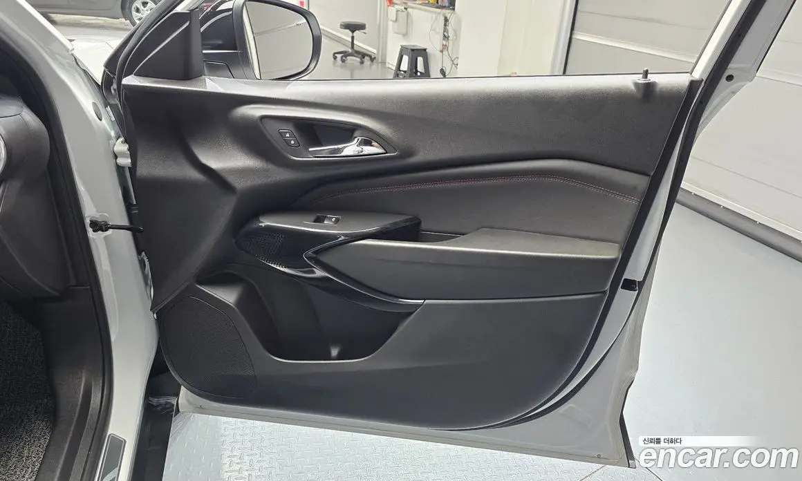 Chevrolet Trax 2023 1.2 автомат (гидро), фото 14
