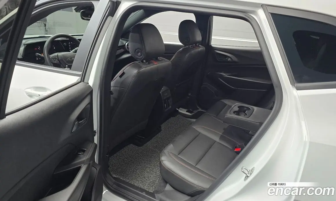 Chevrolet Trax 2023 1.2 автомат (гидро), фото 17