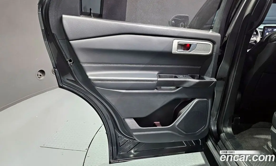 Ford Explorer 2020 2.3 автомат (гидро), фото 15