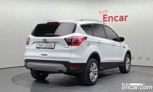 Ford Kuga 2017 2.0 автомат (гидро), миниатюра 2 Ford Kuga 2017 2.0 автомат (гидро), миниатюра 2
