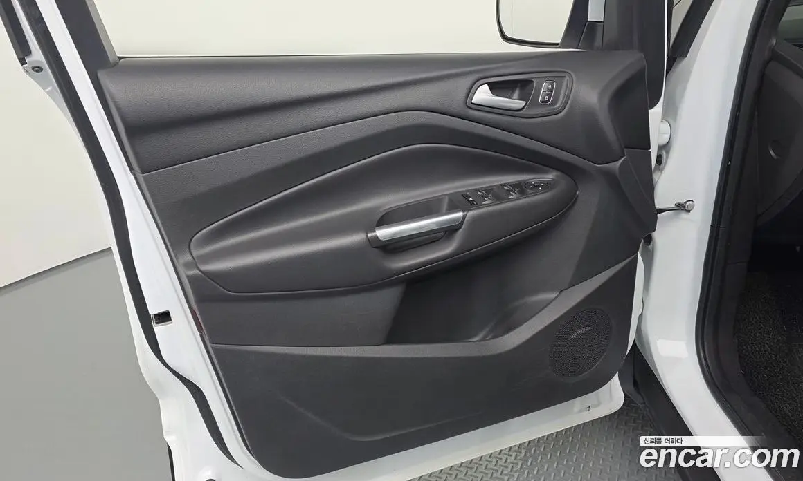 Ford Kuga 2017 2.0 автомат (гидро), фото 14 Ford Kuga 2017 2.0 автомат (гидро), фото 14