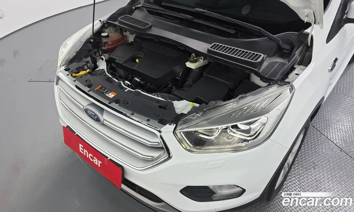 Ford Kuga 2017 2.0 автомат (гидро), фото 6 Ford Kuga 2017 2.0 автомат (гидро), фото 6