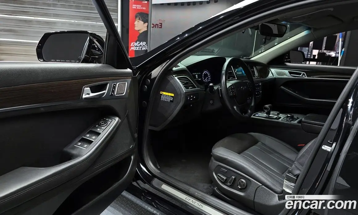 Genesis G80 2017 3.3 автомат (гидро), фото 10 Genesis G80 2017 3.3 автомат (гидро), фото 10