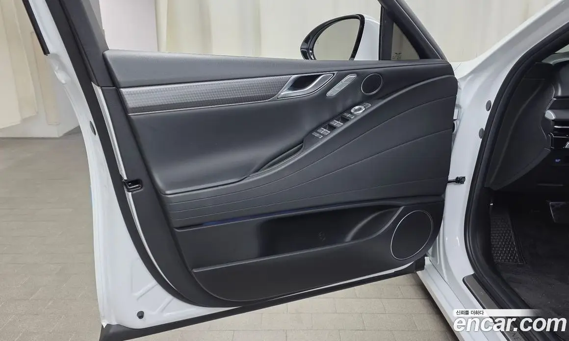 Genesis G80 2025 2.5 автомат (гидро), фото 13 Genesis G80 2025 2.5 автомат (гидро), фото 13