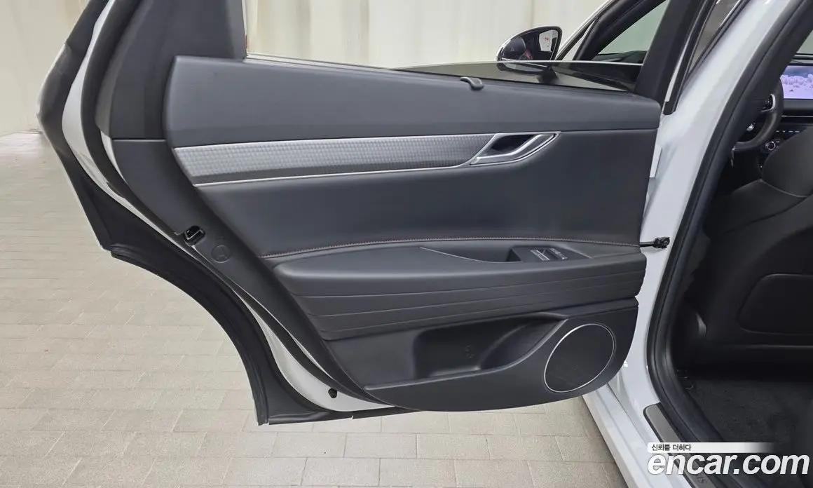 Genesis G80 2025 2.5 автомат (гидро), фото 14 Genesis G80 2025 2.5 автомат (гидро), фото 14
