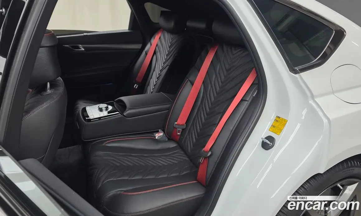 Genesis G80 2025 2.5 автомат (гидро), фото 17 Genesis G80 2025 2.5 автомат (гидро), фото 17