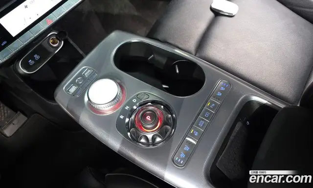 Genesis GV60 2022 0.1 автомат (гидро), миниатюра 12