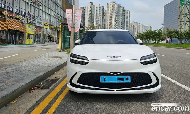 Genesis GV60, 2022, 112 000 км