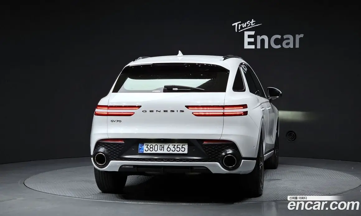 Genesis GV70 2021 2.5 автомат (гидро), фото 4 Genesis GV70 2021 2.5 автомат (гидро), фото 4