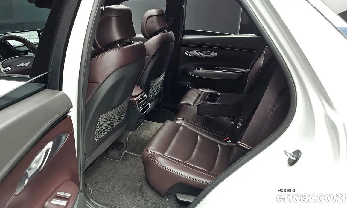Genesis GV70 2021 2.5 автомат (гидро), фото 16