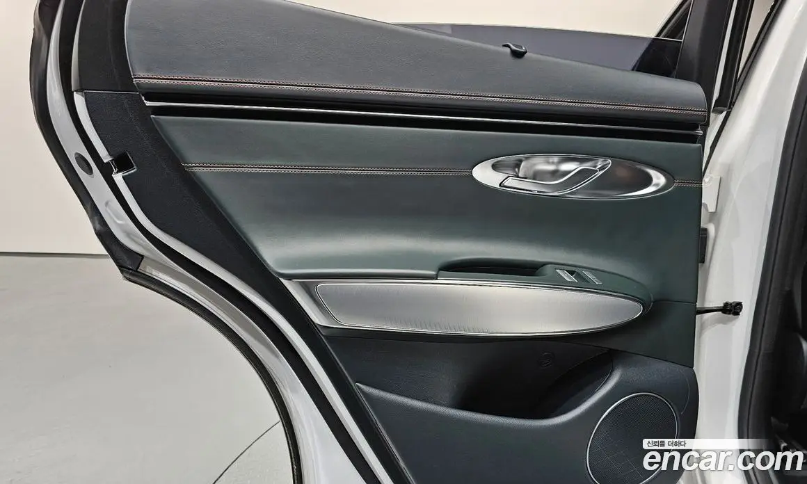 Genesis GV70 2021 2.5 автомат (гидро), фото 15