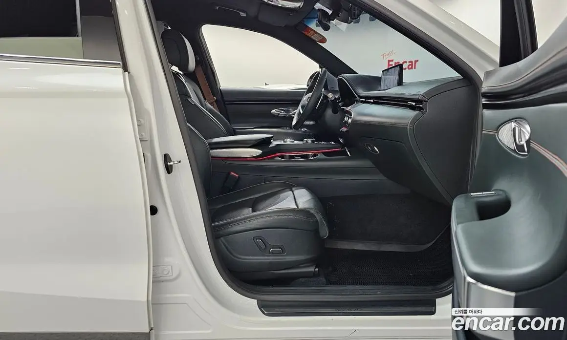 Genesis GV70 2021 2.5 автомат (гидро), фото 16