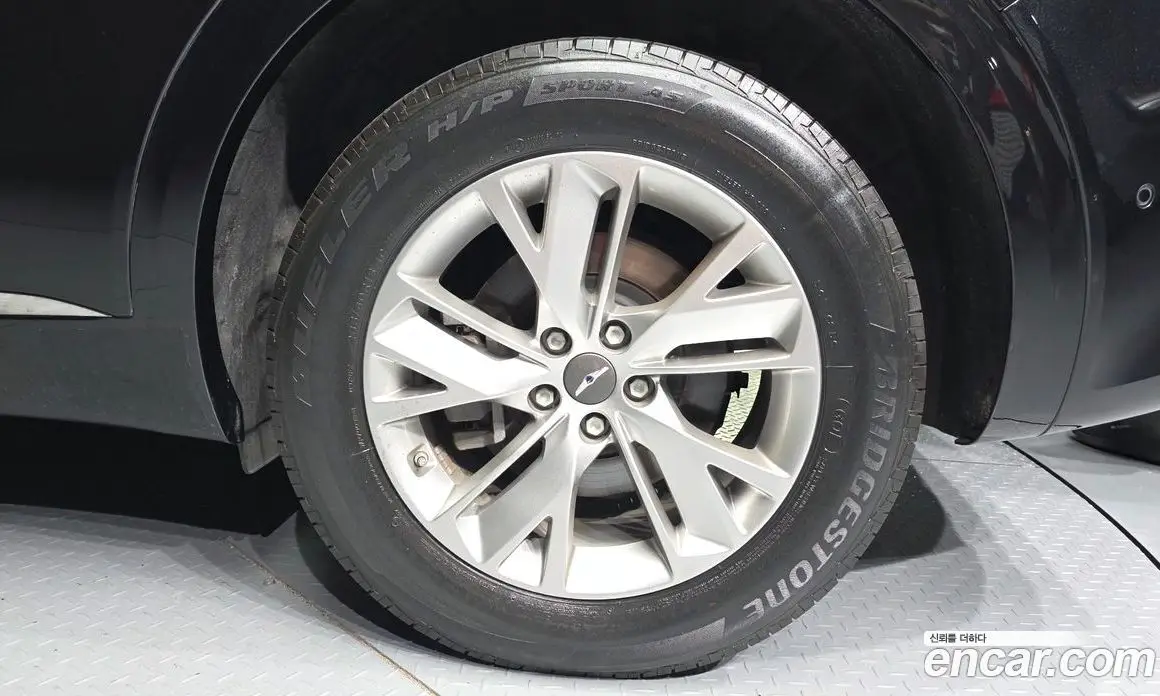 Genesis GV70 2021 2.5 автомат (гидро), фото 7 Genesis GV70 2021 2.5 автомат (гидро), фото 7