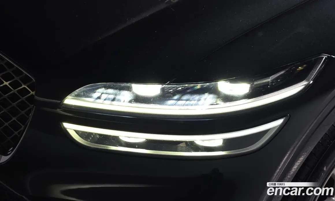 Genesis GV70 2021 2.5 автомат (гидро), фото 8 Genesis GV70 2021 2.5 автомат (гидро), фото 8