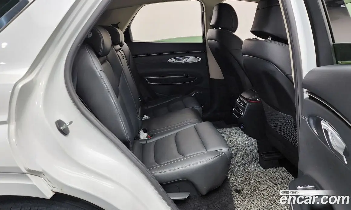 Genesis GV70 2021 2.2 автомат (гидро), фото 17 Genesis GV70 2021 2.2 автомат (гидро), фото 17
