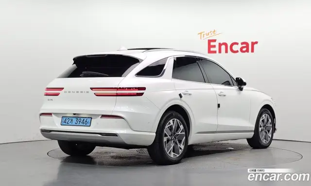 Genesis GV70, 2022, 63 942 км
