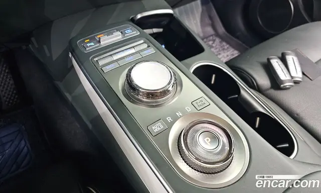 Genesis GV70 2022 0.1 автомат (гидро), миниатюра 11