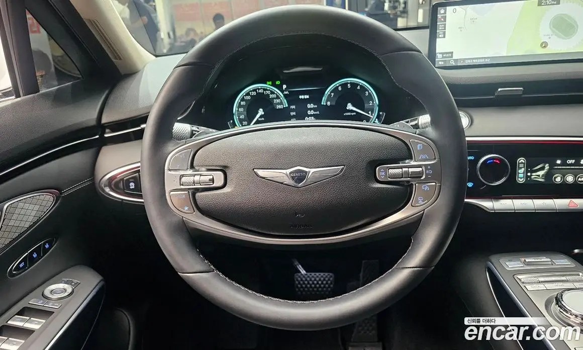 Genesis GV70 2023 2.5 автомат (гидро), фото 19 Genesis GV70 2023 2.5 автомат (гидро), фото 19
