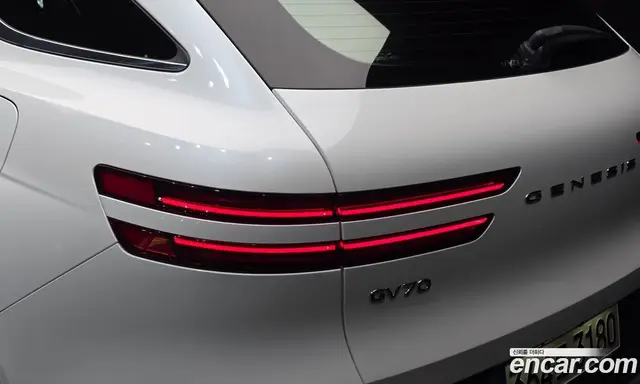 Genesis GV70 2023 2.5 автомат (гидро), миниатюра 9 Genesis GV70 2023 2.5 автомат (гидро), миниатюра 9