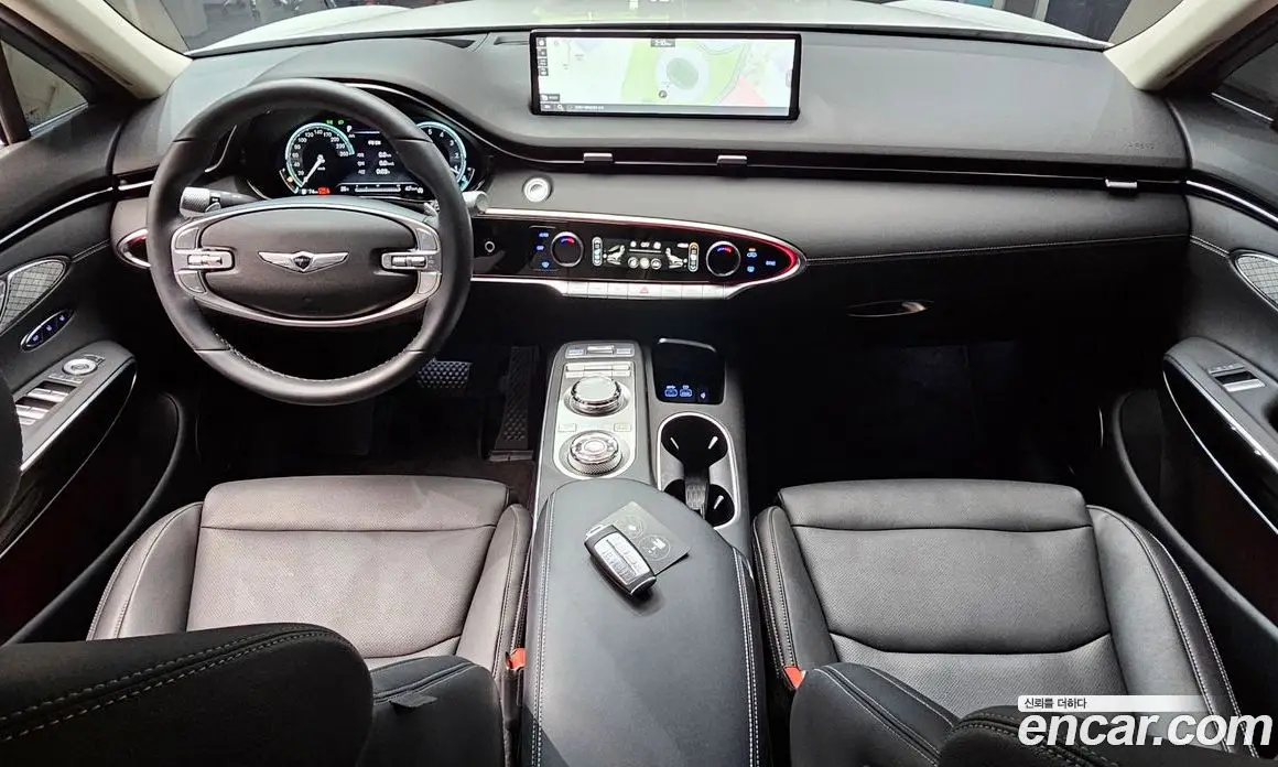 Genesis GV70 2023 2.5 автомат (гидро), фото 10 Genesis GV70 2023 2.5 автомат (гидро), фото 10