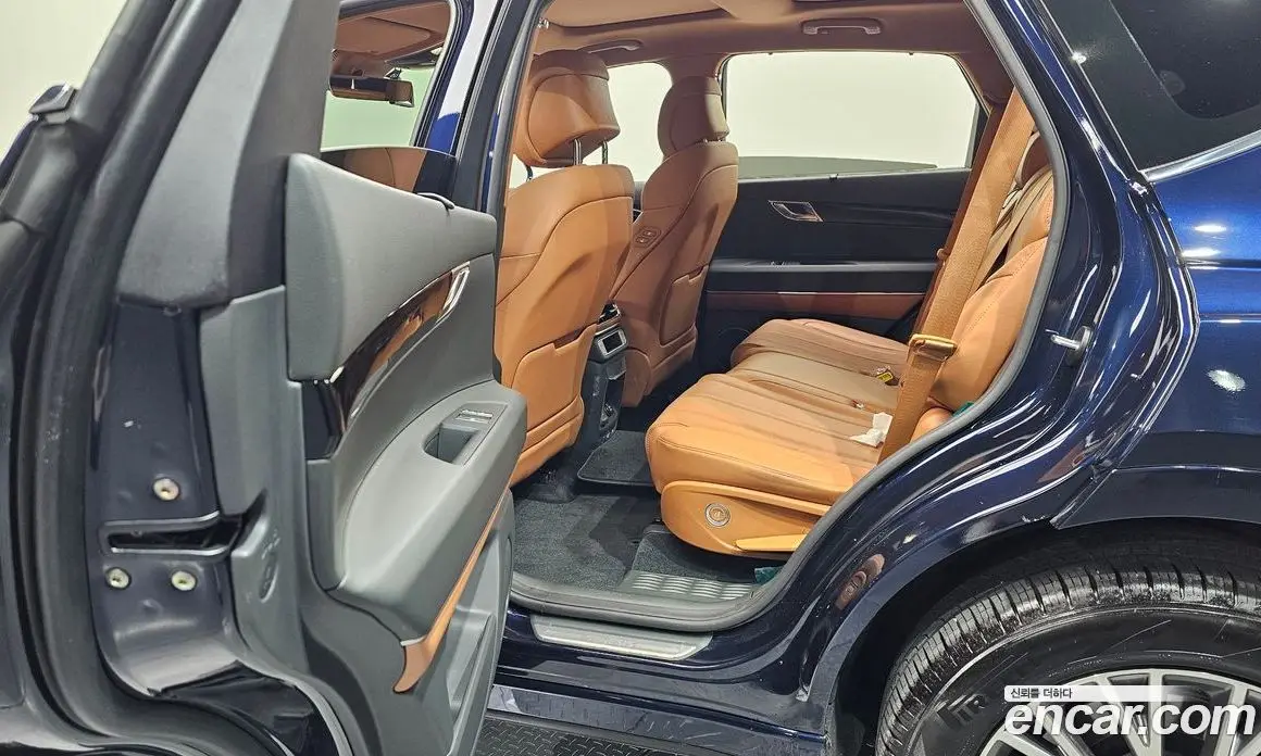 Genesis GV80 2025 2.5 автомат (гидро), фото 17 Genesis GV80 2025 2.5 автомат (гидро), фото 17