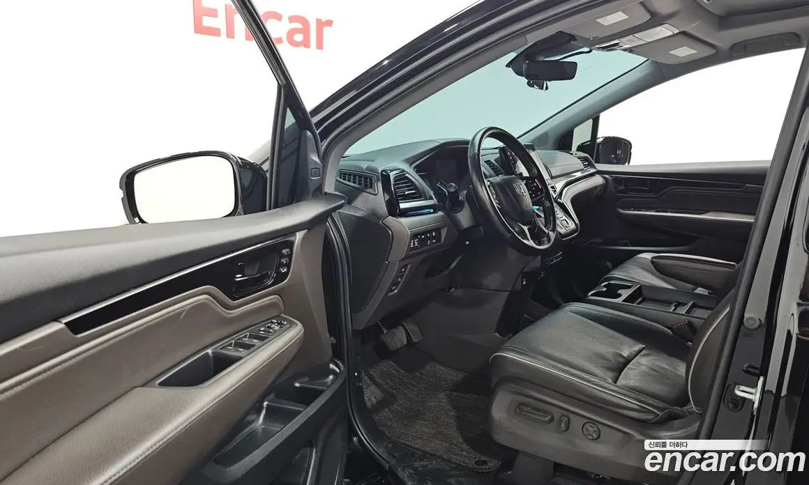 Honda Odyssey 2021 3.5 автомат (гидро), фото 13