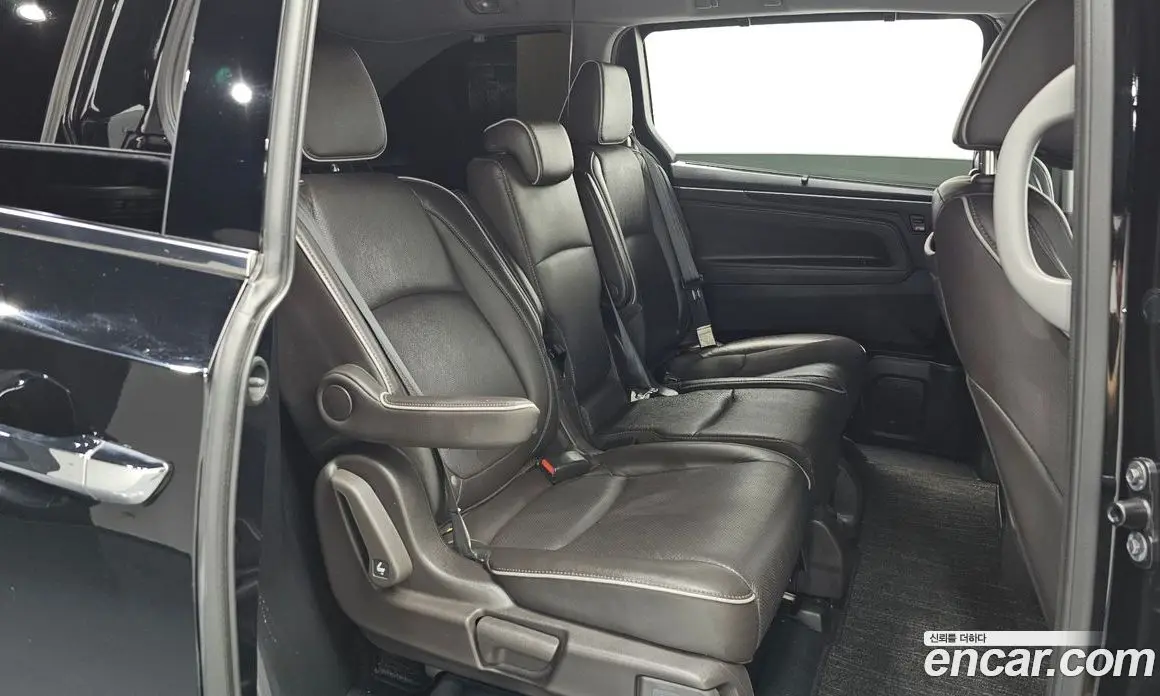 Honda Odyssey 2021 3.5 автомат (гидро), фото 18