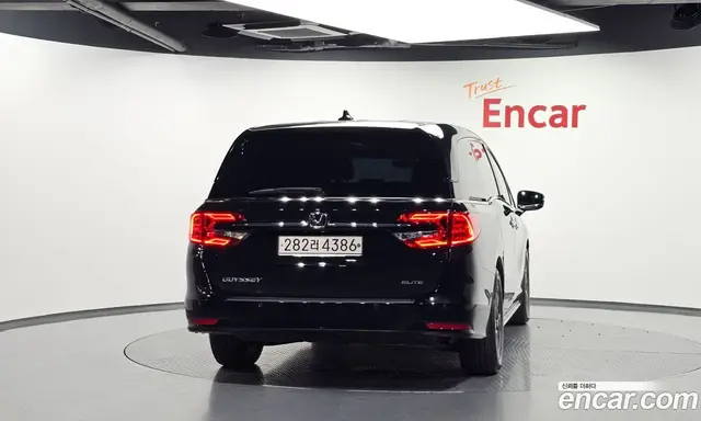 Honda Odyssey 2021 3.5 автомат (гидро), миниатюра 4
