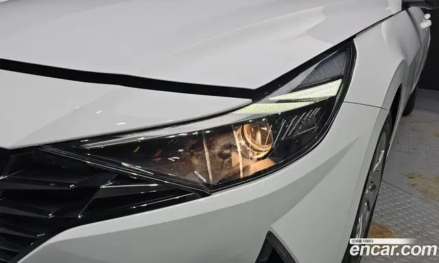 Hyundai Avante 2021 1.6 автомат (гидро), миниатюра 8