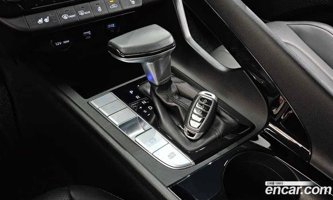 Hyundai Avante 2021 1.6 автомат (гидро), фото 12