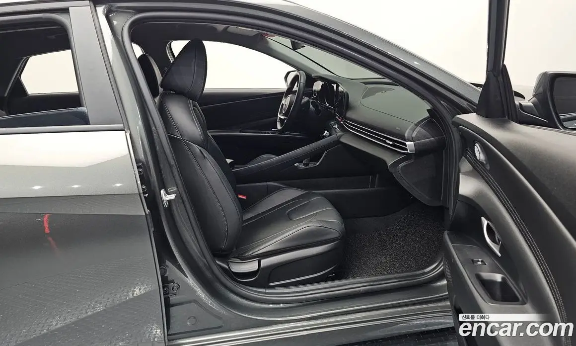 Hyundai Avante 2021 1.6 автомат (гидро), фото 16