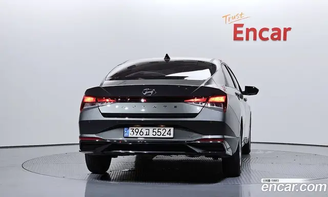 Hyundai Avante 2021 1.6 автомат (гидро), миниатюра 4