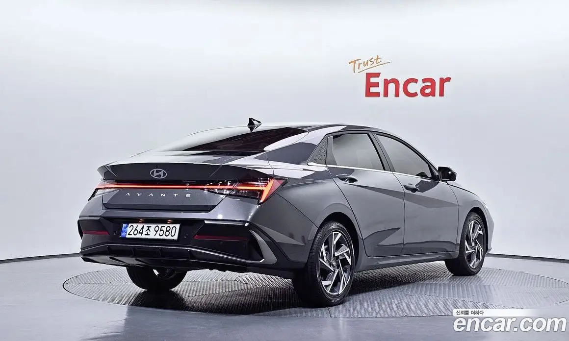 Hyundai Avante 2024 1.6 автомат (гидро), фото 2 Hyundai Avante 2024 1.6 автомат (гидро), фото 2