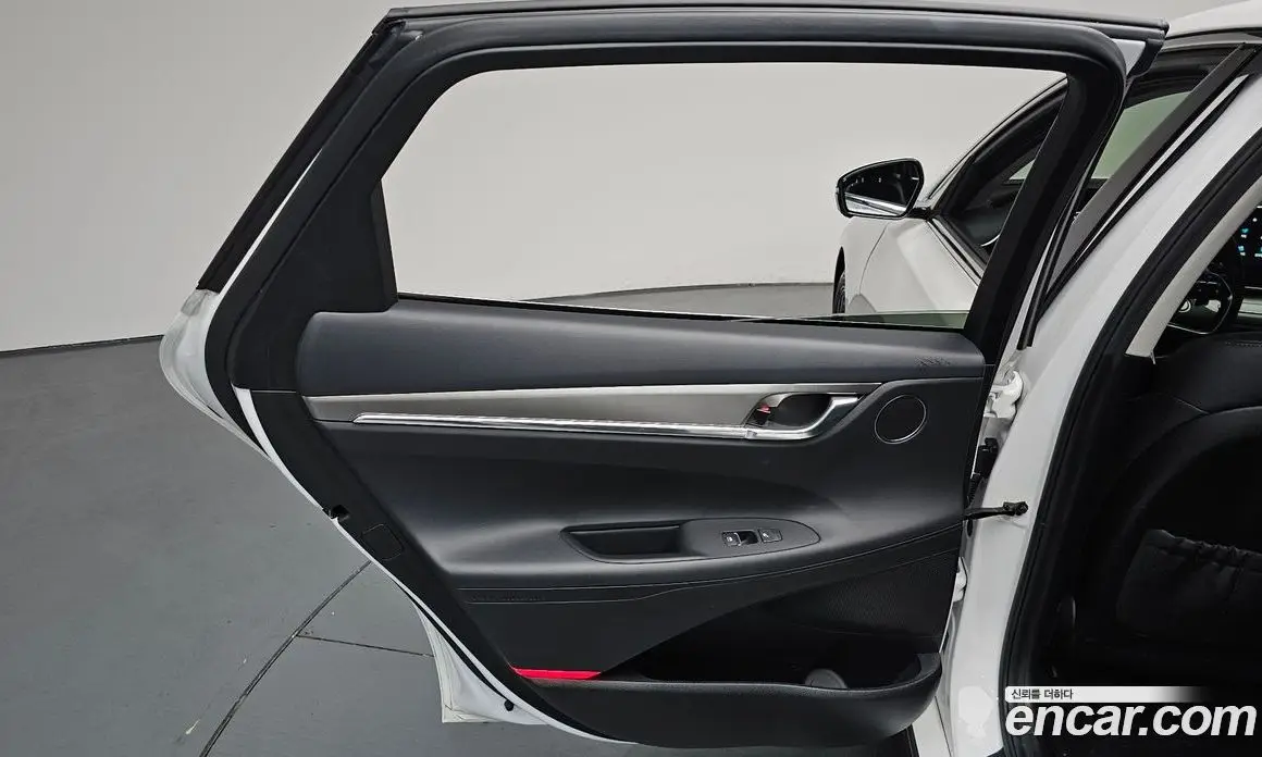 Hyundai Grandeur 2021 2.5 автомат (гидро), фото 14