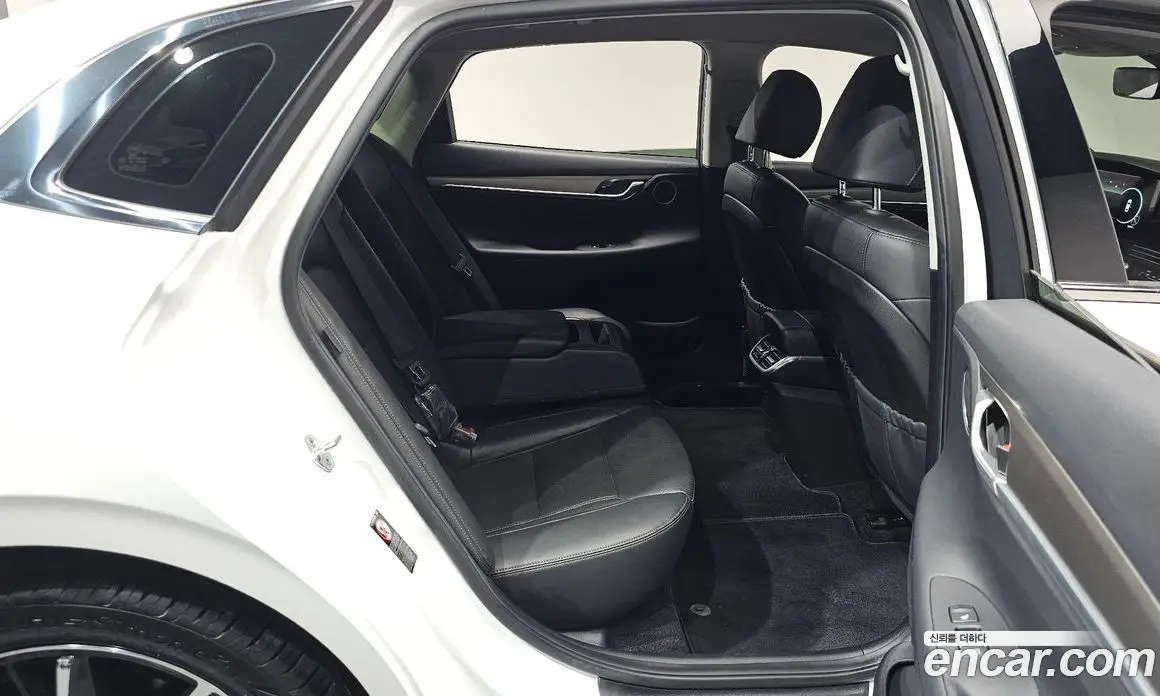 Hyundai Grandeur 2021 2.5 автомат (гидро), фото 16