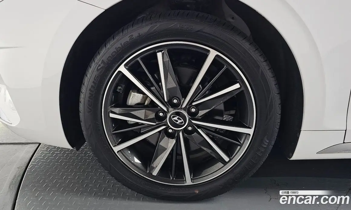 Hyundai Grandeur 2021 2.5 автомат (гидро), фото 4