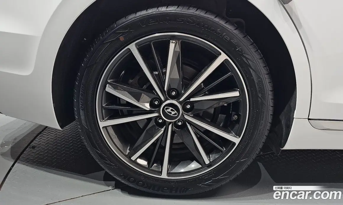 Hyundai Grandeur 2021 2.5 автомат (гидро), фото 6