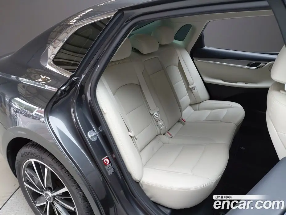 Hyundai Grandeur 2022 2.5 автомат (гидро), фото 18