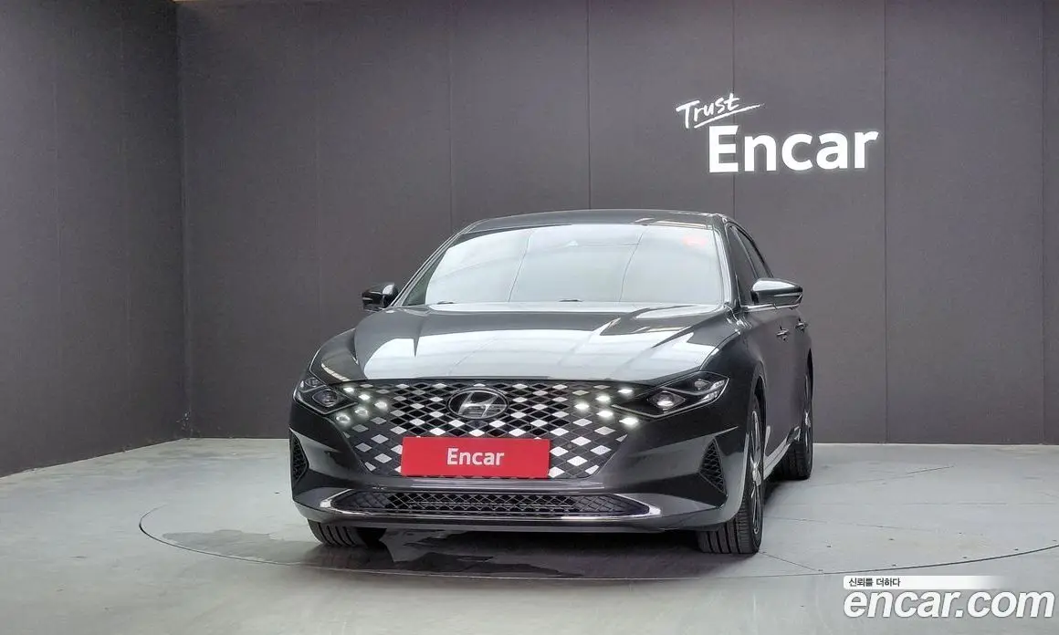 Hyundai Grandeur 2022 2.5 автомат (гидро), фото 3