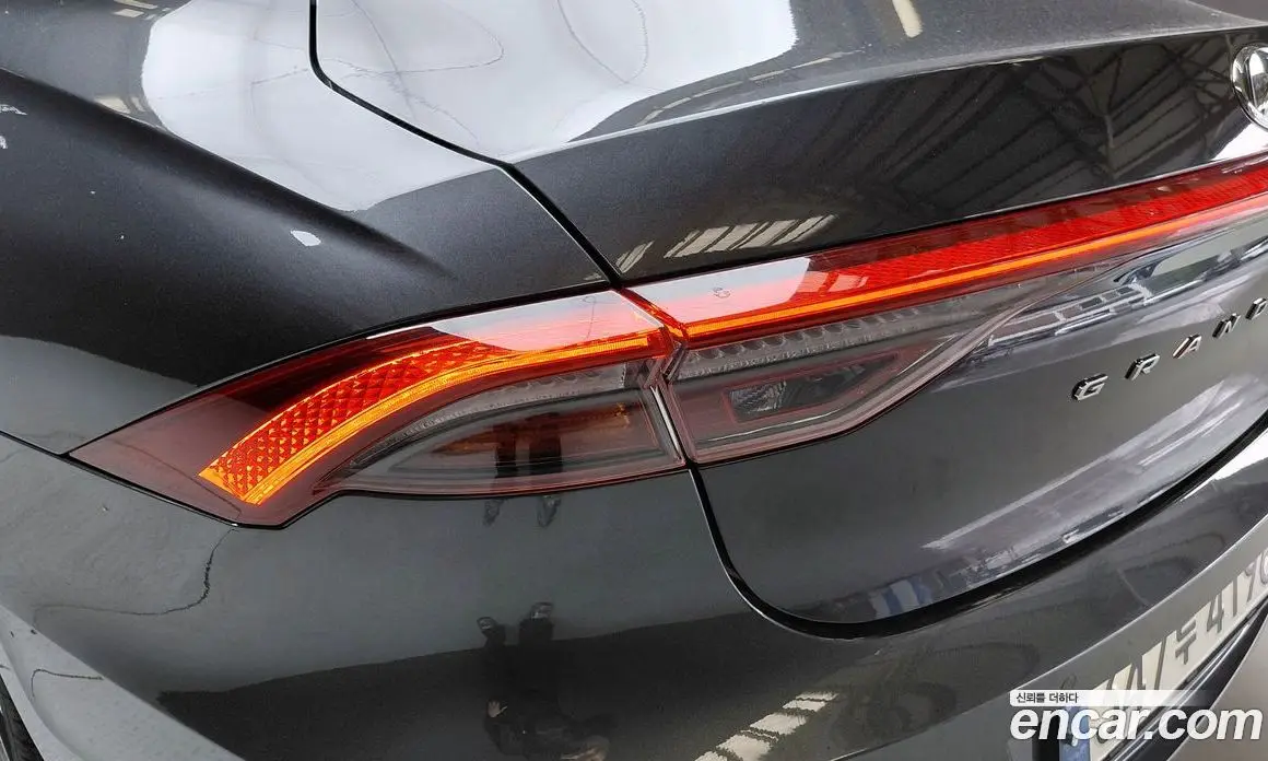 Hyundai Grandeur 2022 2.5 автомат (гидро), фото 9