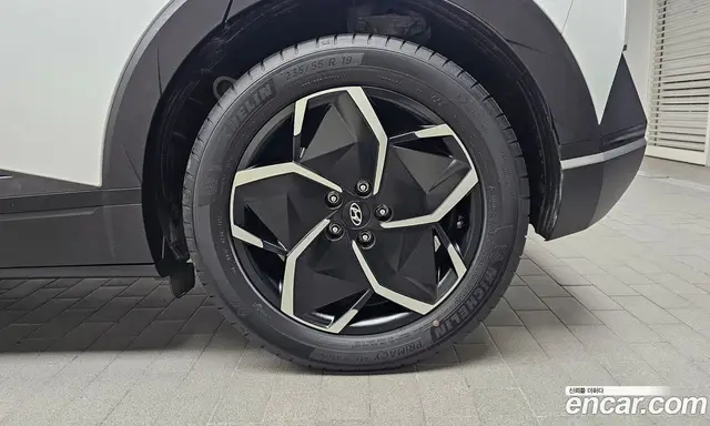 Hyundai Ioniq 5 2022 0.1 автомат (гидро), миниатюра 6 Hyundai Ioniq 5 2022 0.1 автомат (гидро), миниатюра 6
