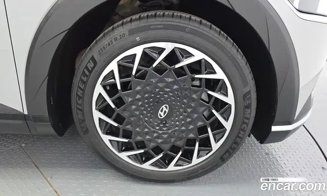 Hyundai Ioniq 5 2023 0.1 автомат (гидро), миниатюра 7