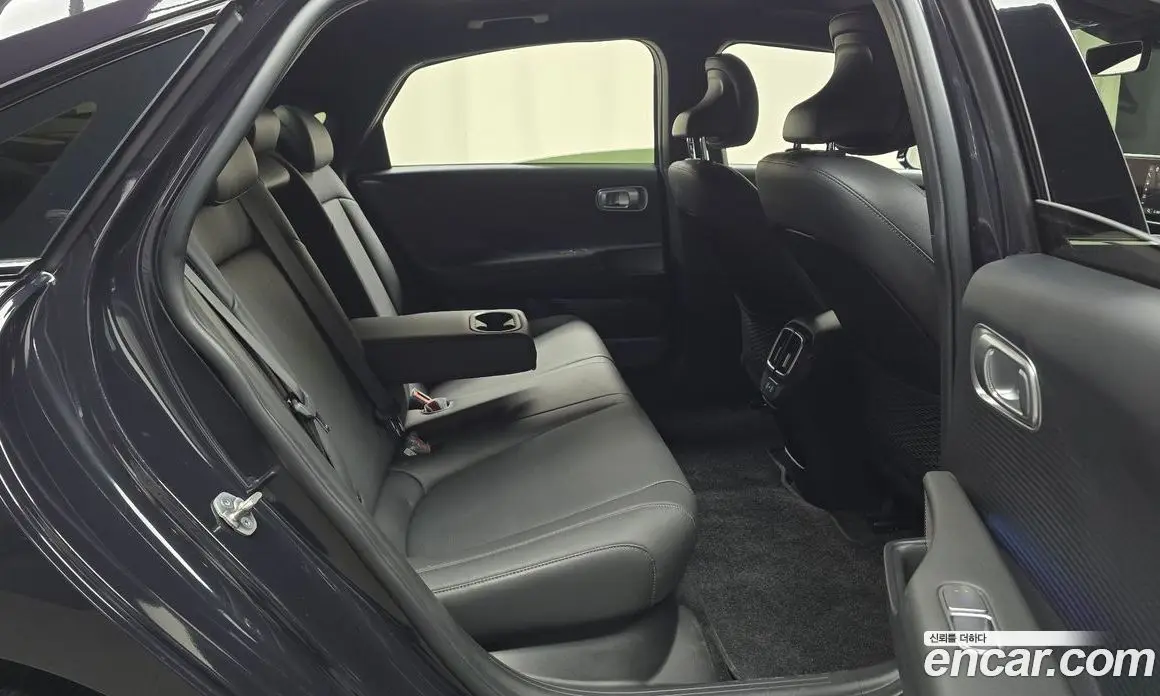 Hyundai Ioniq 6 2023 0.1 автомат (гидро), фото 16