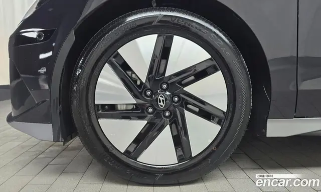 Hyundai Ioniq 6 2023 0.1 автомат (гидро), миниатюра 4