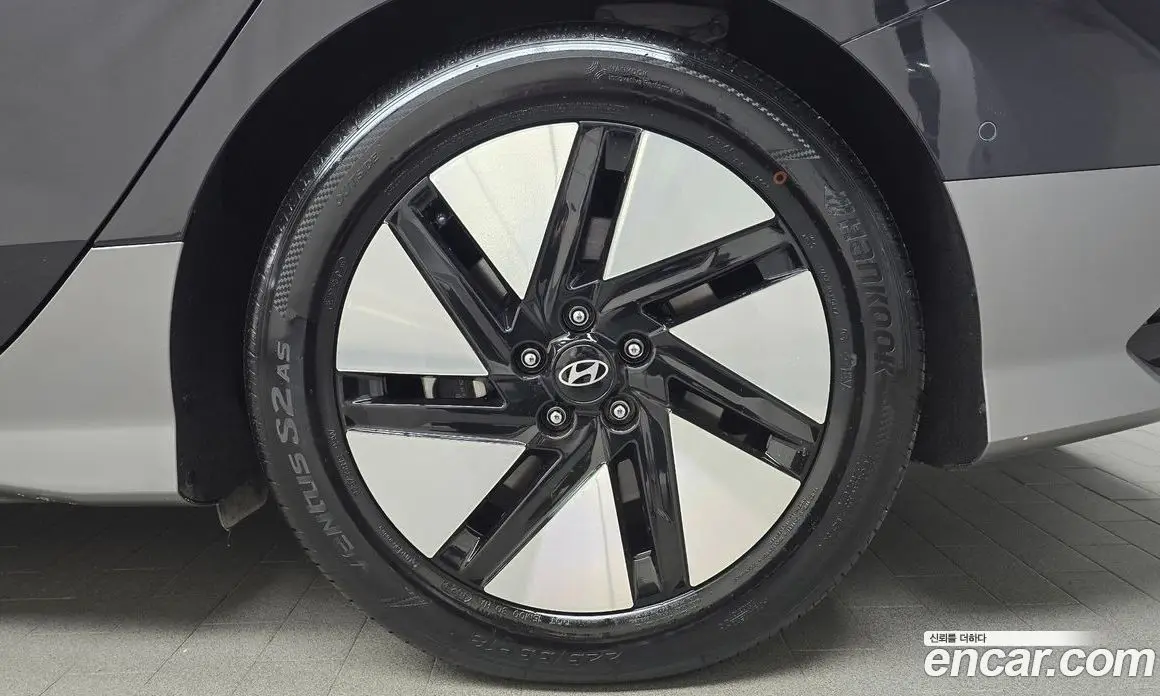 Hyundai Ioniq 6 2023 0.1 автомат (гидро), фото 6