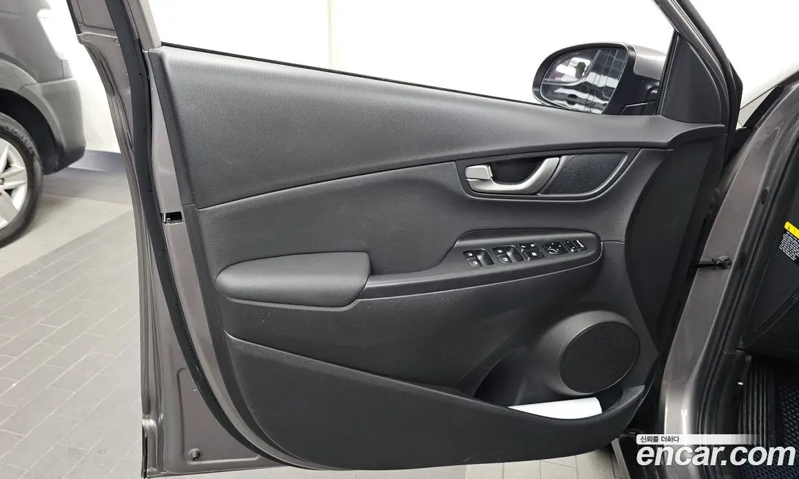 Hyundai Kona 2017 1.6 автомат (гидро), фото 14 Hyundai Kona 2017 1.6 автомат (гидро), фото 14