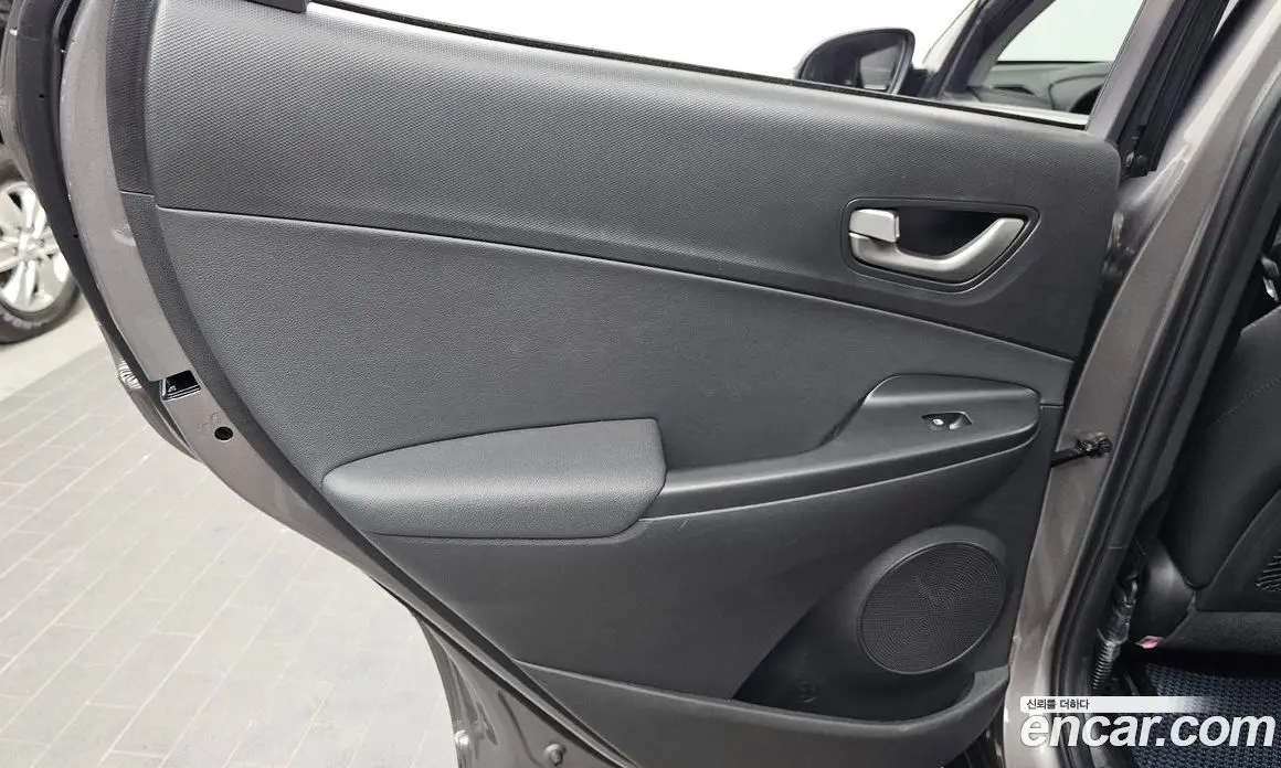 Hyundai Kona 2017 1.6 автомат (гидро), фото 15 Hyundai Kona 2017 1.6 автомат (гидро), фото 15