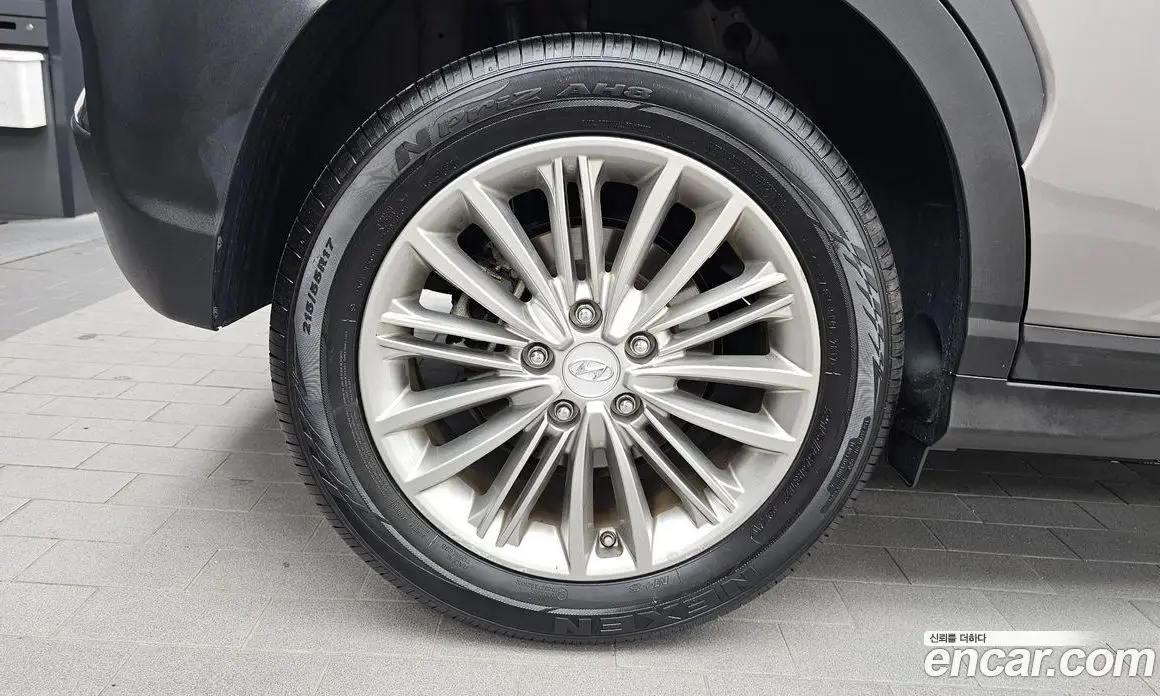 Hyundai Kona 2017 1.6 автомат (гидро), фото 5 Hyundai Kona 2017 1.6 автомат (гидро), фото 5