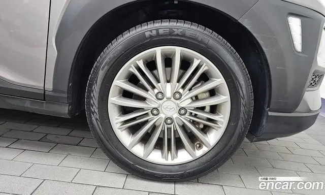 Hyundai Kona 2017 1.6 автомат (гидро), миниатюра 7 Hyundai Kona 2017 1.6 автомат (гидро), миниатюра 7