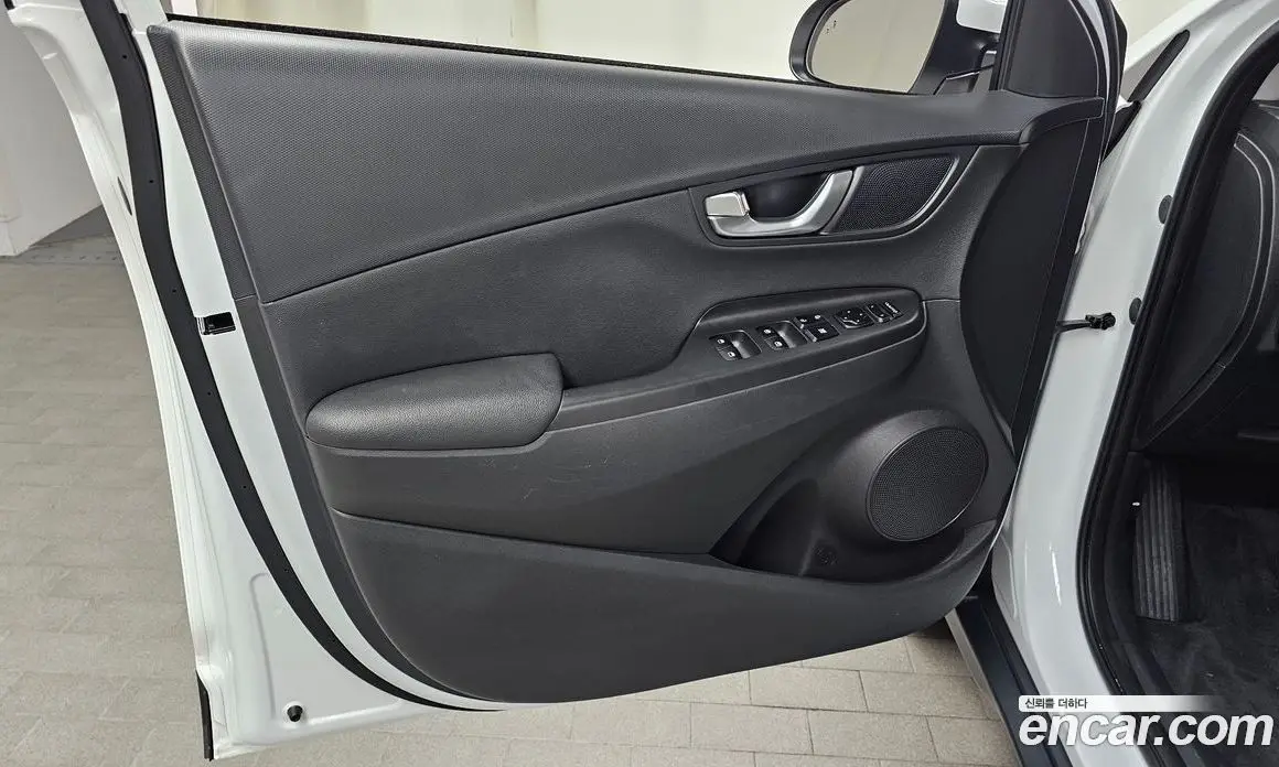 Hyundai Kona 2022 2.0 автомат (гидро), фото 14 Hyundai Kona 2022 2.0 автомат (гидро), фото 14